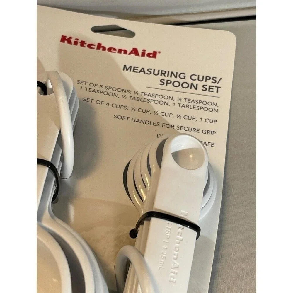 KitchenAid Measuring cups & Spoons White model KE4750HWHA NEW WITH TAGS!